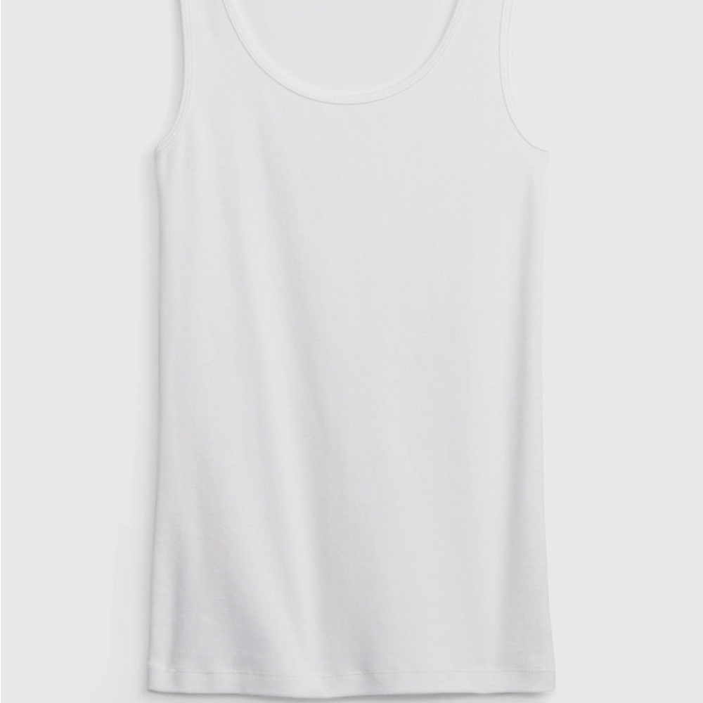 🦋 3/$15 GAP White Fitted Sleeveless Tank Top